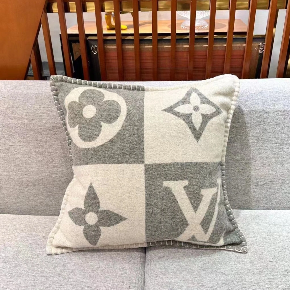 LV THROW CHECKMATE CUSTOM WOOL PILLOW 0815